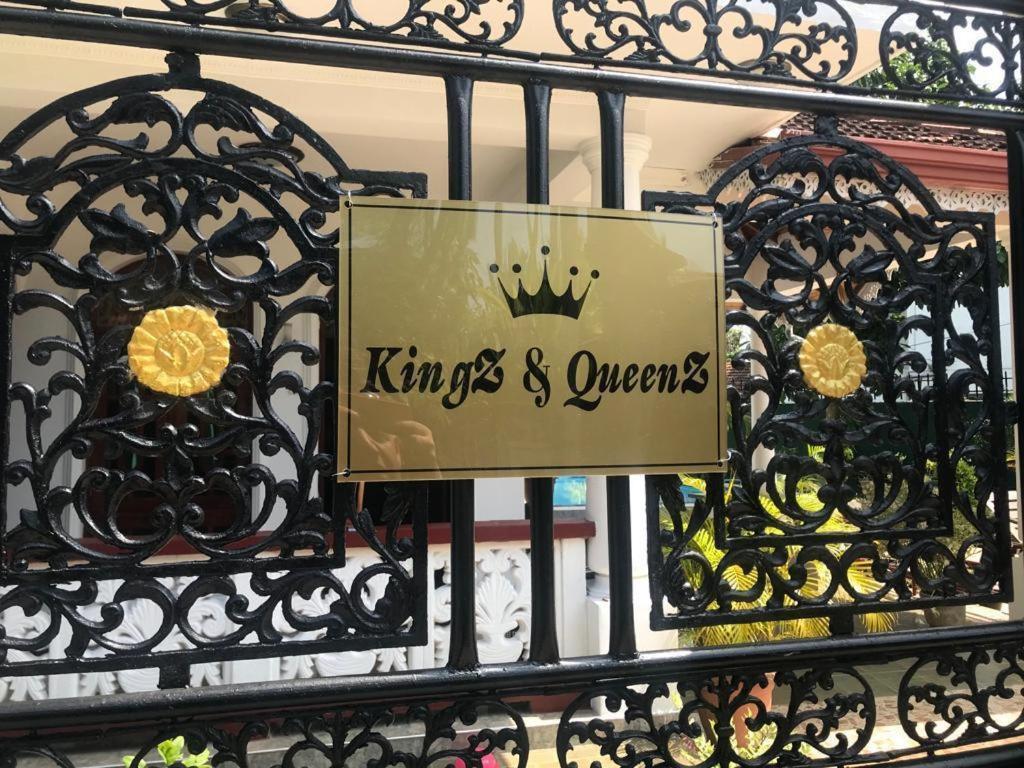 Kingz And Queenz - Negombo Exterior photo